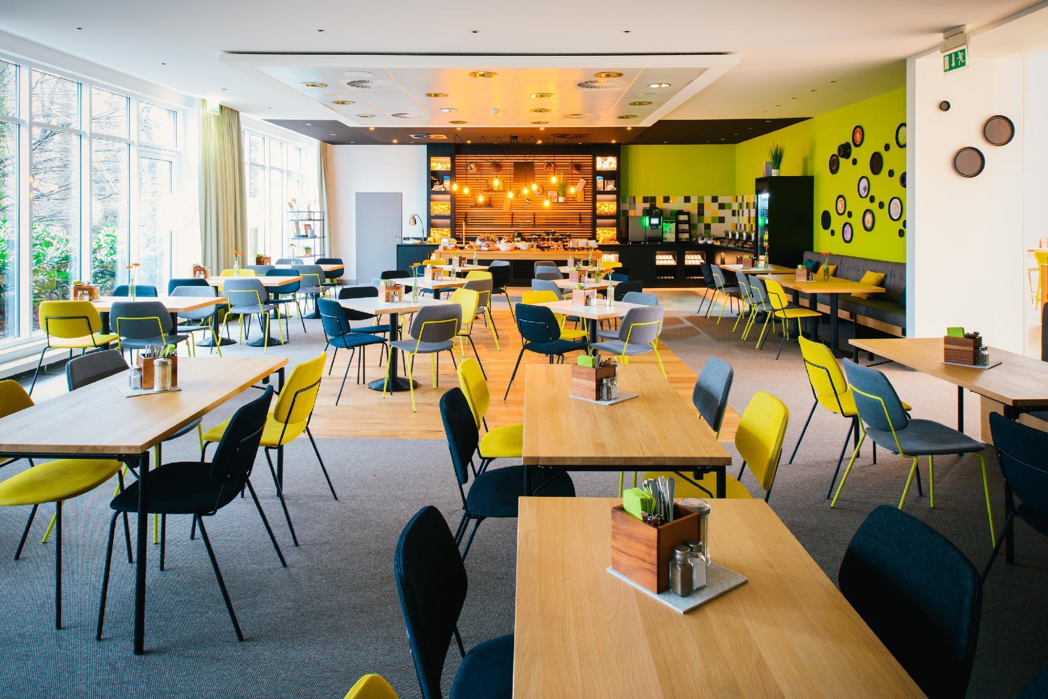 Vienna House Easy By Wyndham Bad Oeynhausen Hotel Exterior photo