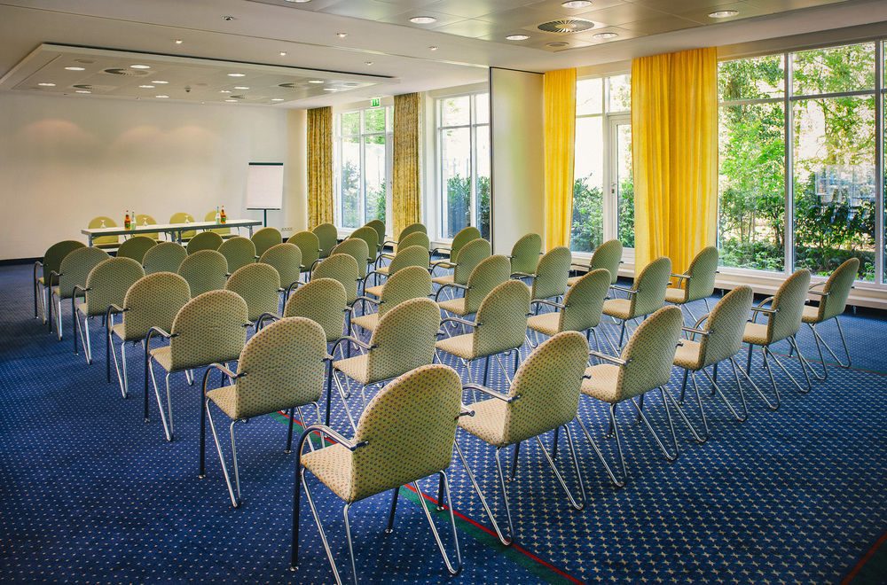 Vienna House Easy By Wyndham Bad Oeynhausen Hotel Exterior photo